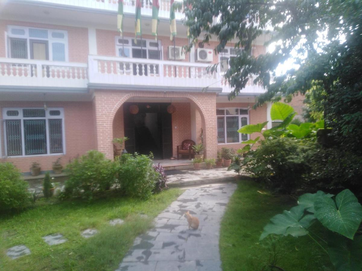 Hotel Lotus Garden 카트만두 외부 사진