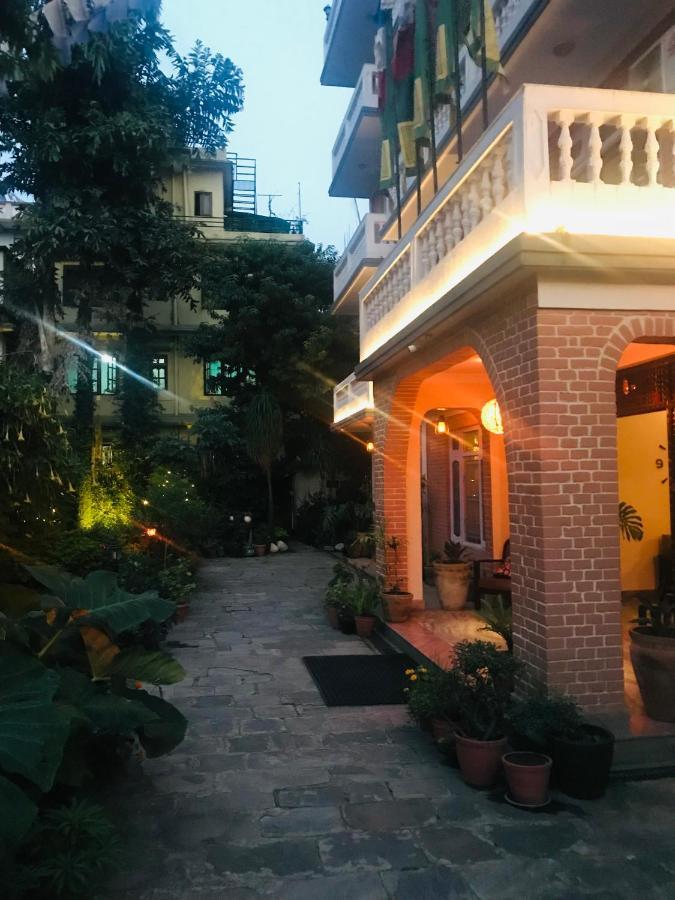 Hotel Lotus Garden 카트만두 외부 사진
