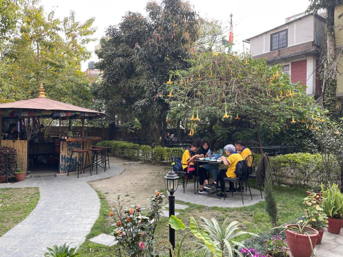 Hotel Lotus Garden 카트만두 외부 사진