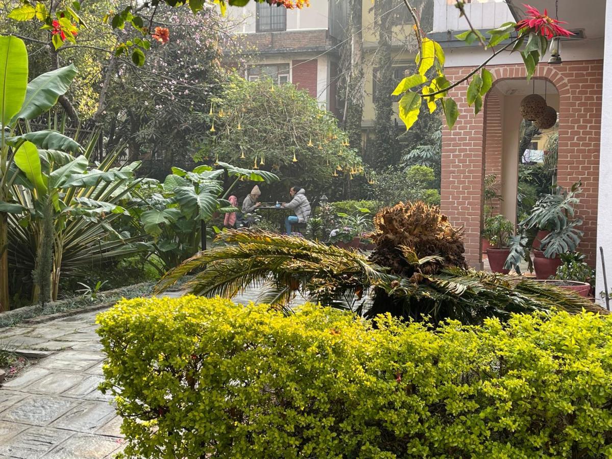 Hotel Lotus Garden 카트만두 외부 사진